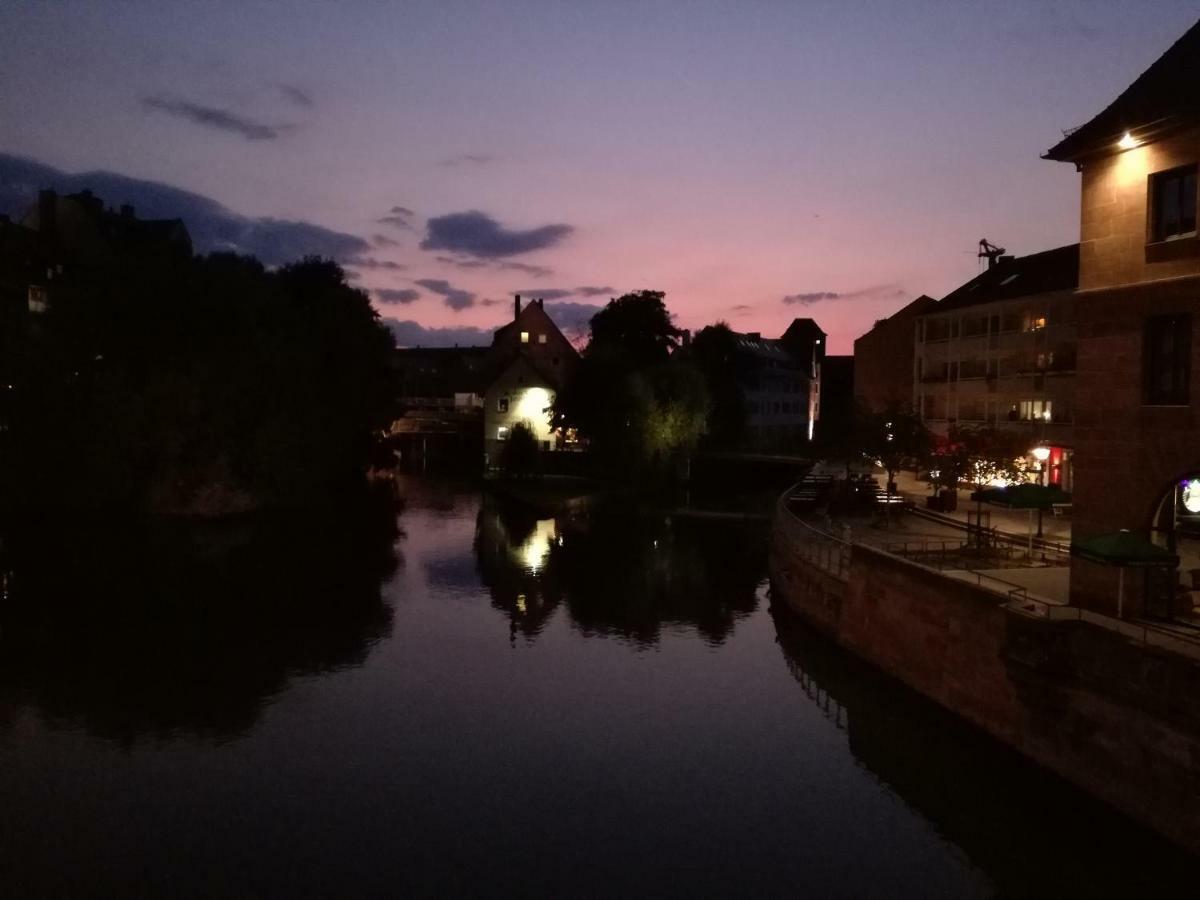 Ferien - Und Messewohnung Am Woehrder See Nuremberg Bagian luar foto